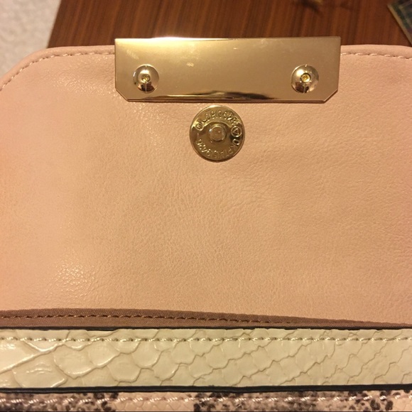 ‼️SOLD‼️Aldo Pink & Beige Crossbody Purse - Picture 14 of 15